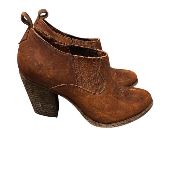 Frye Shoes - Frye Ilana Pull On Leather Women’s Shooties Booties Shoes Cognac 9 B